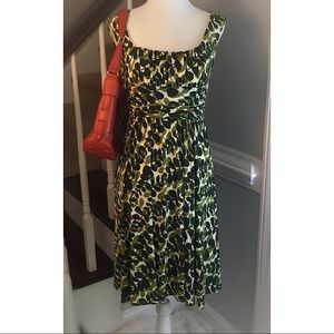 A Line Dress Cinching at Waist MAGGY LONDON Greens